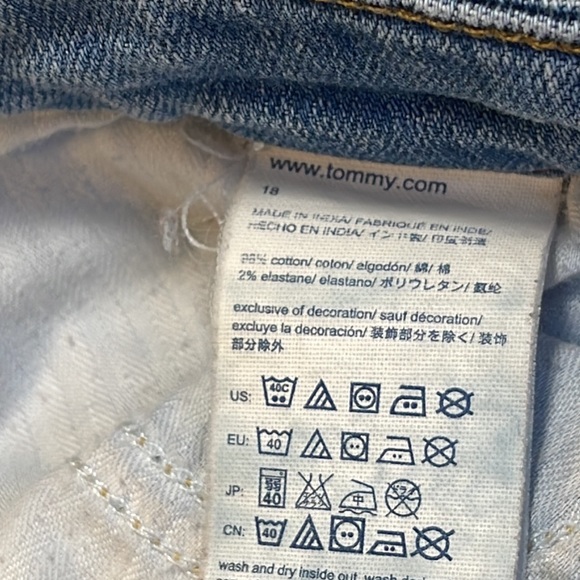 Women’s Tommy Hilfiger Light wash jeans Size 18 - Picture 3 of 3